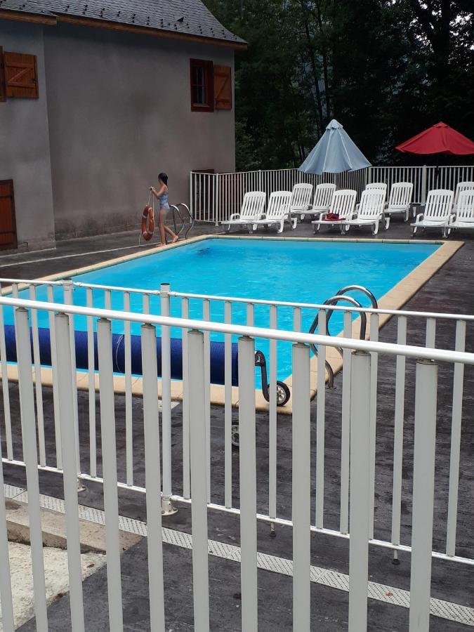 Agreable Appartement Avec Balcon Dans Residence Calme コテレ エクステリア 写真